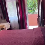 La Chaumiere D 2* 아그