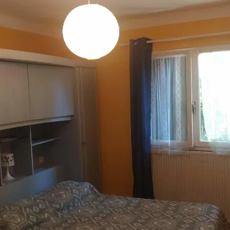 Hotel La Chaumiere D 2*