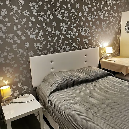 La Chaumiere D Hotel 2*
