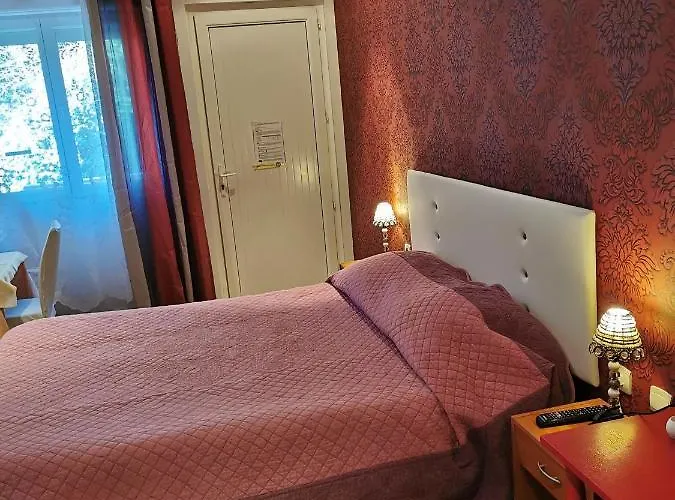 La Chaumiere D ホテル アグド