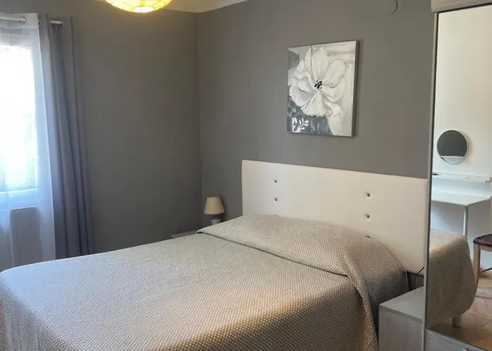 La Chaumiere D Otel 2*