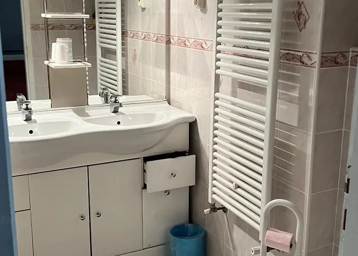 Otel La Chaumiere D Agde