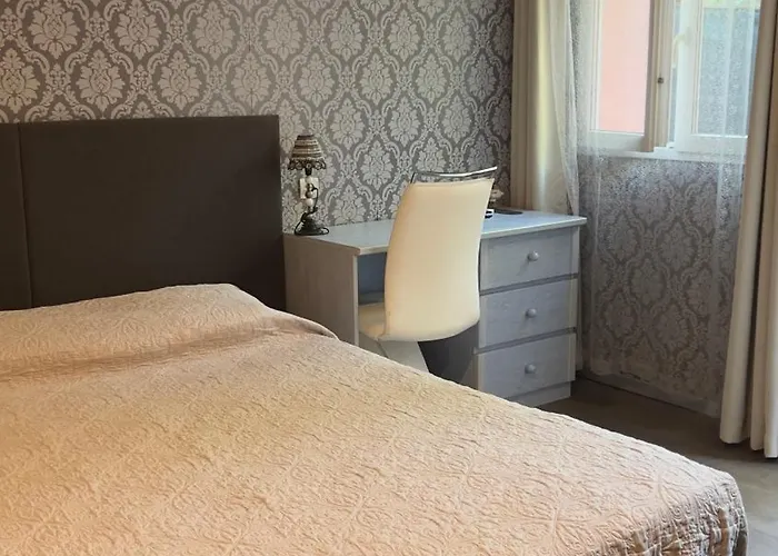 Otel La Chaumiere D Agde